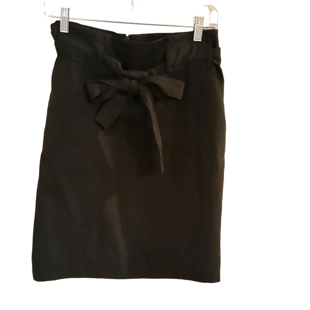 Banana Republic Women's  Olive Green Pencil  Skirt  With Tie Size 4 Petite
